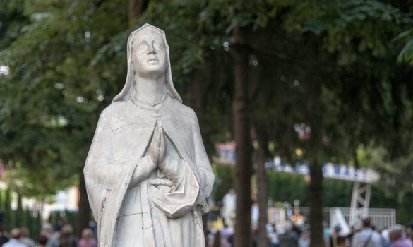 Come scegliere la statua sacra da esterno?